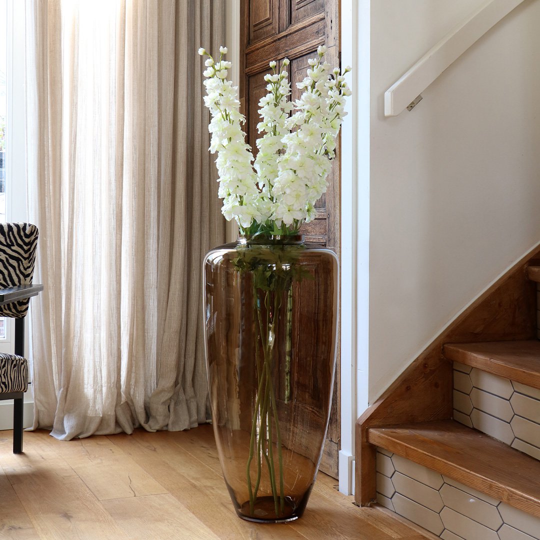 Vase „Kongo Taupe“ – Hohe Glasvase mit ruhiger Präsenz