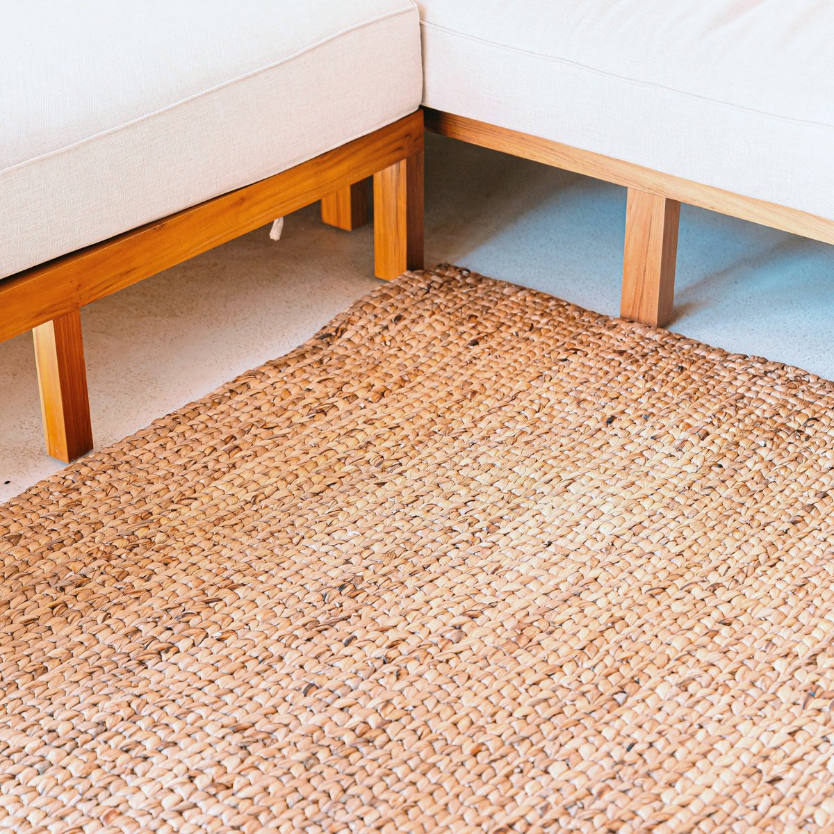 Sawah – Großer Teppich aus Wasserhyazinthe