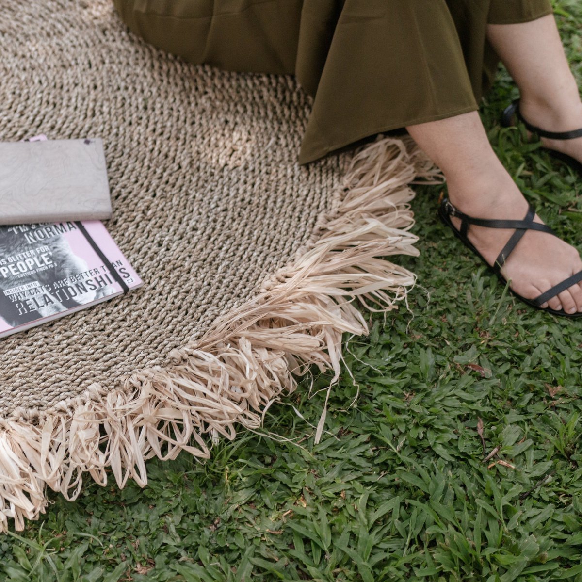 Dasa – Runder Seegras-Teppich mit Fransen