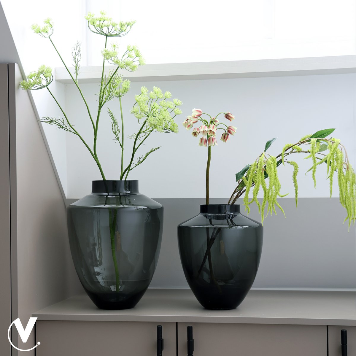 Vase „Tugela“ – Grau, mundgeblasenes Glas